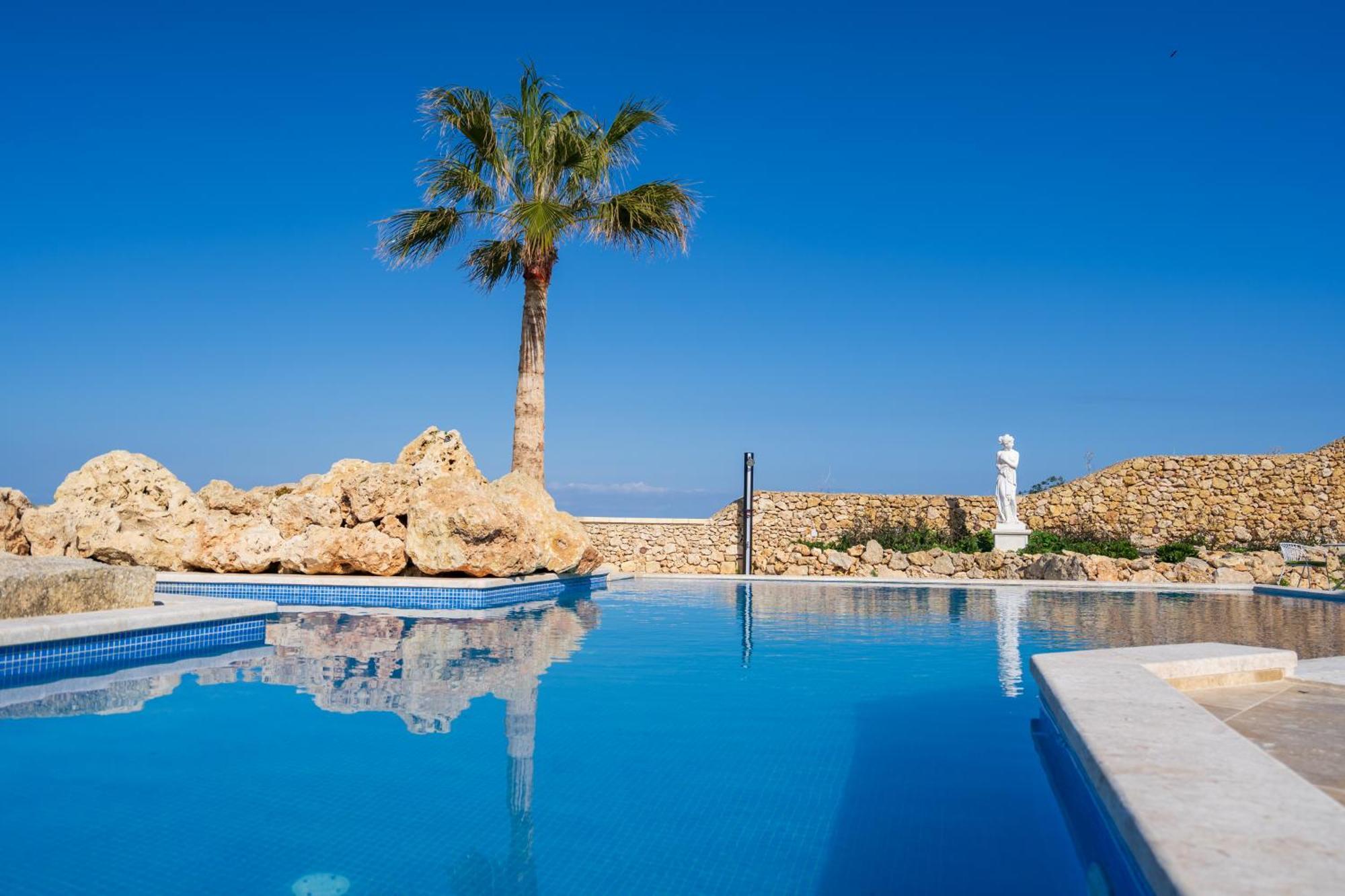 L-Eremita Boutique Hotel Qala Exterior photo