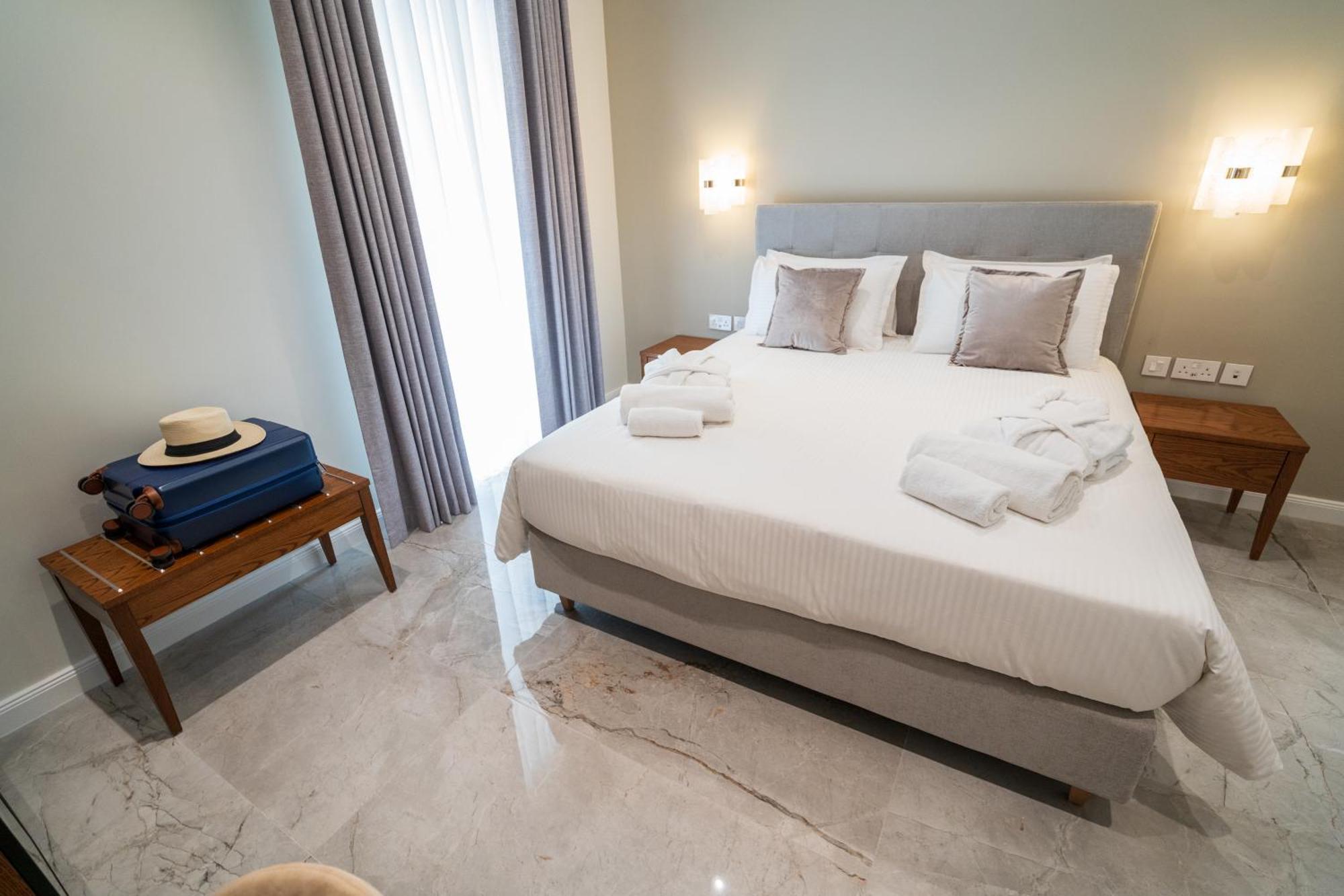 L-Eremita Boutique Hotel Qala Exterior photo